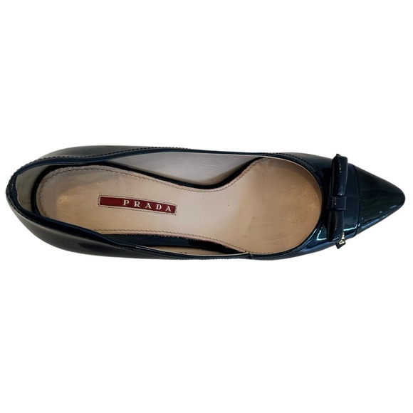 Prada Patent Leather Heels Blue Black Pointed Toe Bow Accent Size EU IT 40 US 10 - Picture 7 of 17